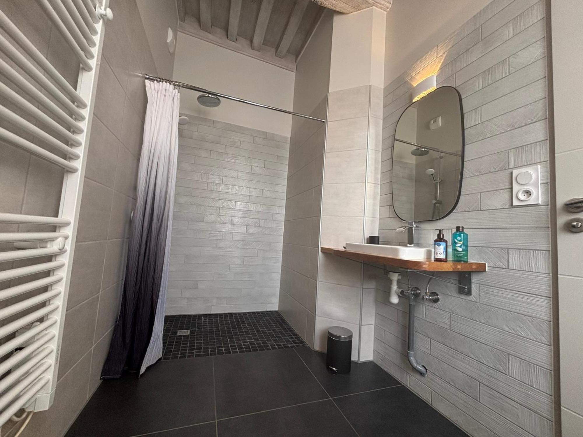 Mesnil Montrivaut Apartment *