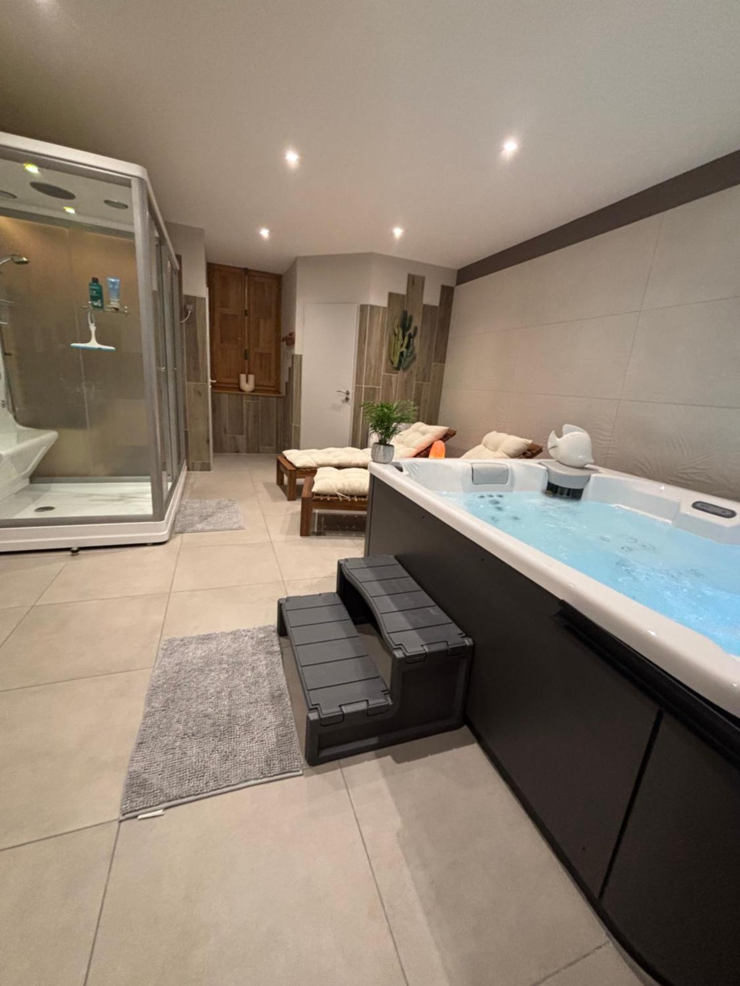 Mesnil Montrivaut Apartment *