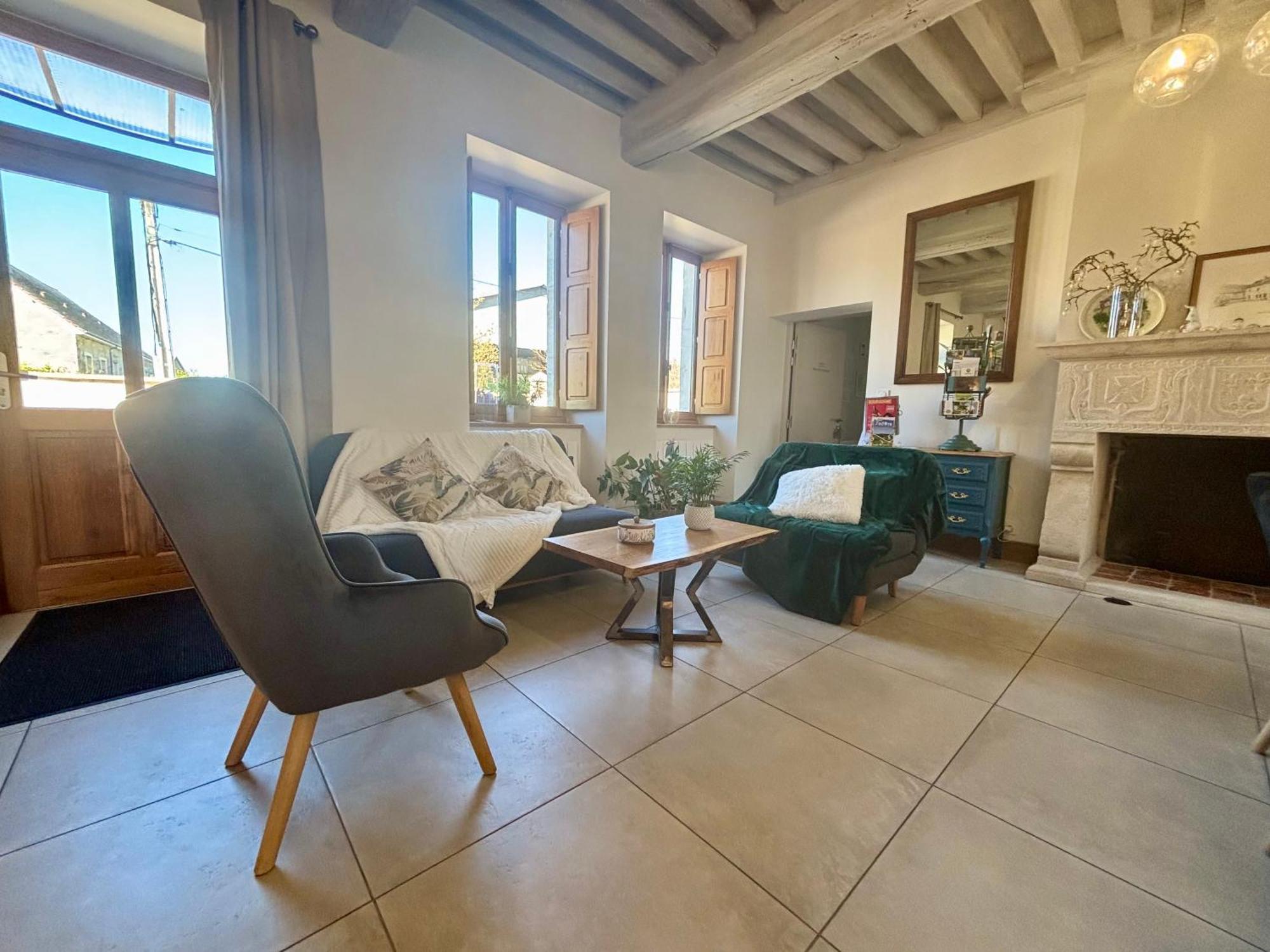 Apartment Mesnil Montrivaut