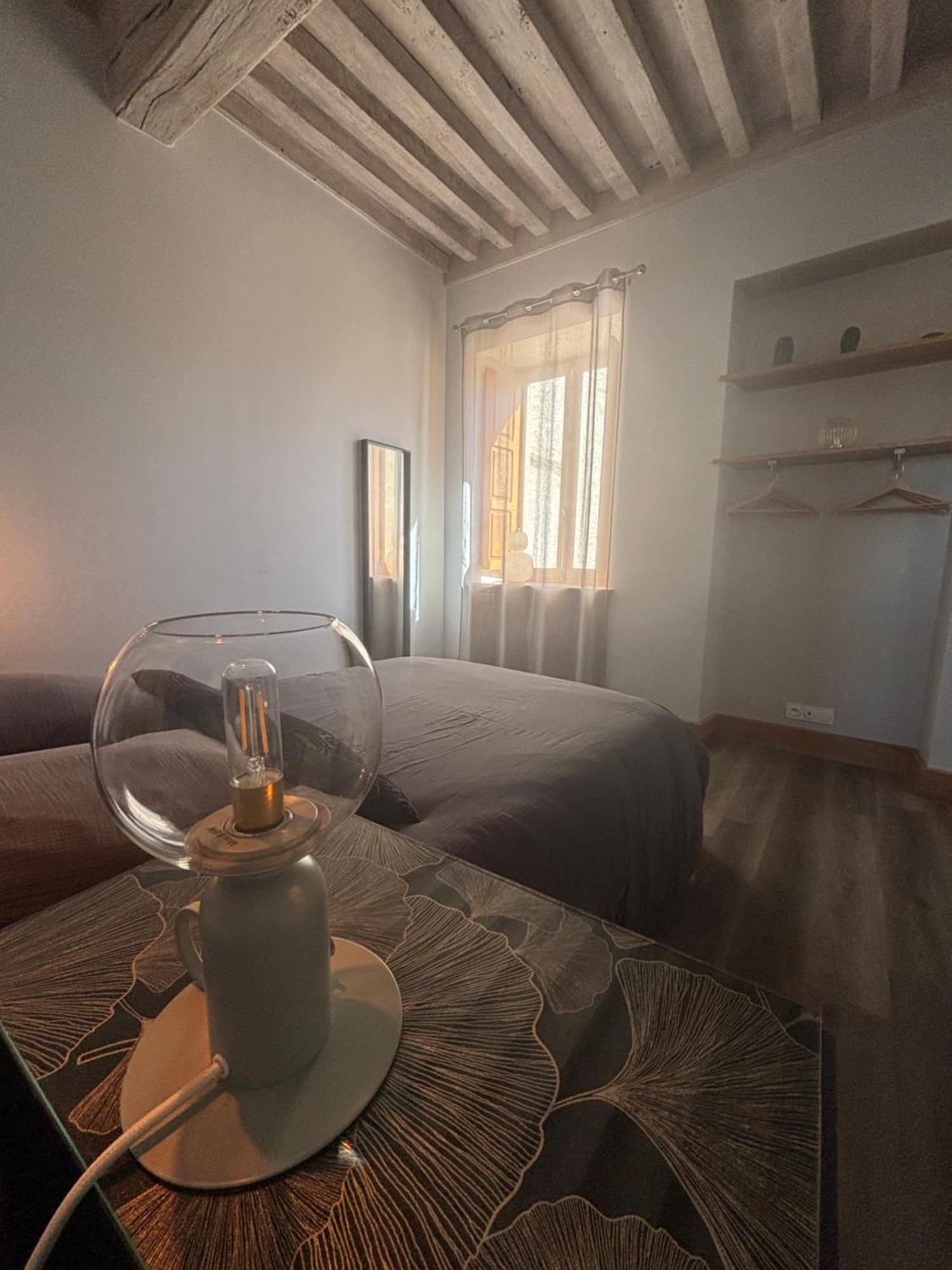 Mesnil Montrivaut Apartment *